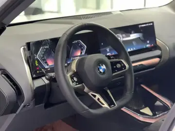 2025 BMW X3 M50 с пробегом 10 000 км