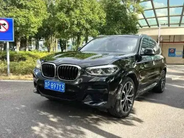 BMW X3 M50