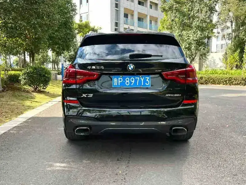 2020 BMW X3 M50 с пробегом 100 000 км