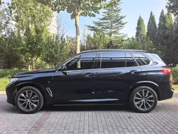 2022 BMW X5 New Energy(Imported) с пробегом 68 100 км