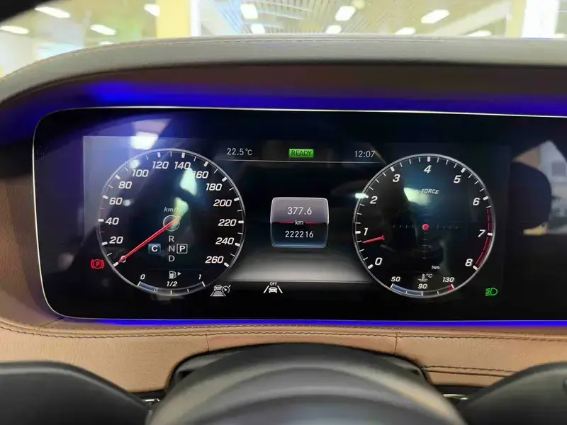 2020 Mercedes-Benz S-Класс с пробегом 222 000 км