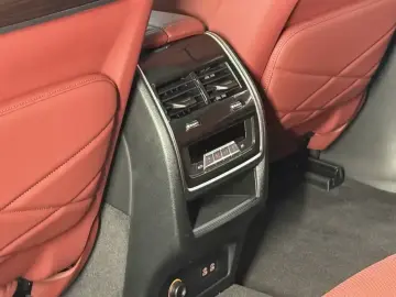 2023 BMW X5 New Energy(Imported) с пробегом 18 000 км
