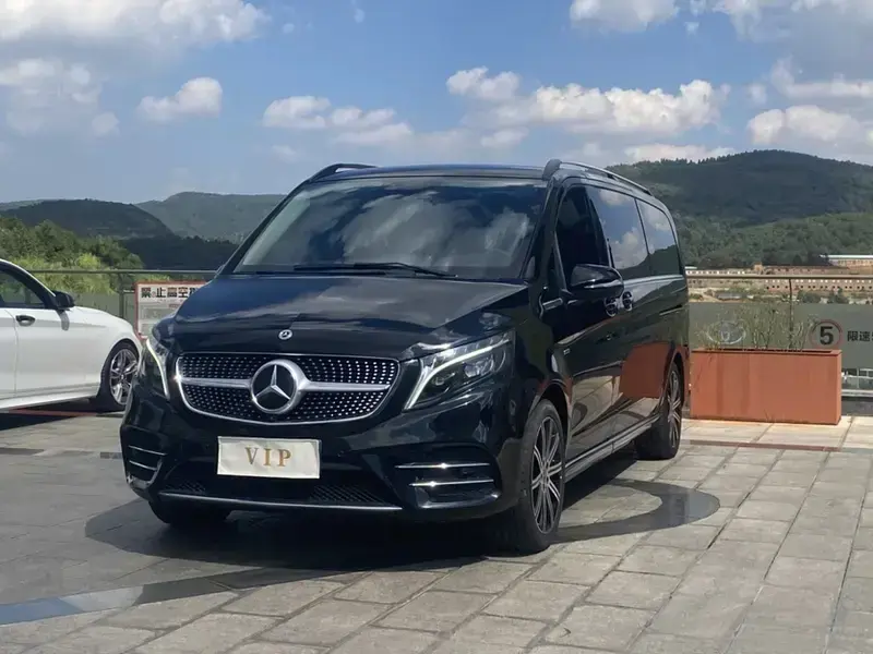 2022 Mercedes-Benz V-Класс с пробегом 31 000 км