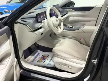 2025 Buick Zenith Sedan с пробегом 12 000 км