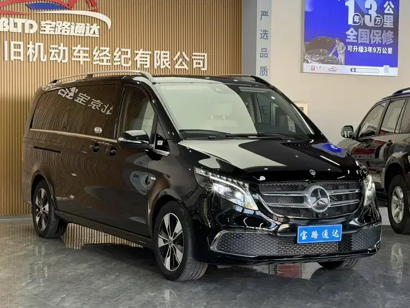2022 Mercedes-Benz V-Класс с пробегом 31 000 км