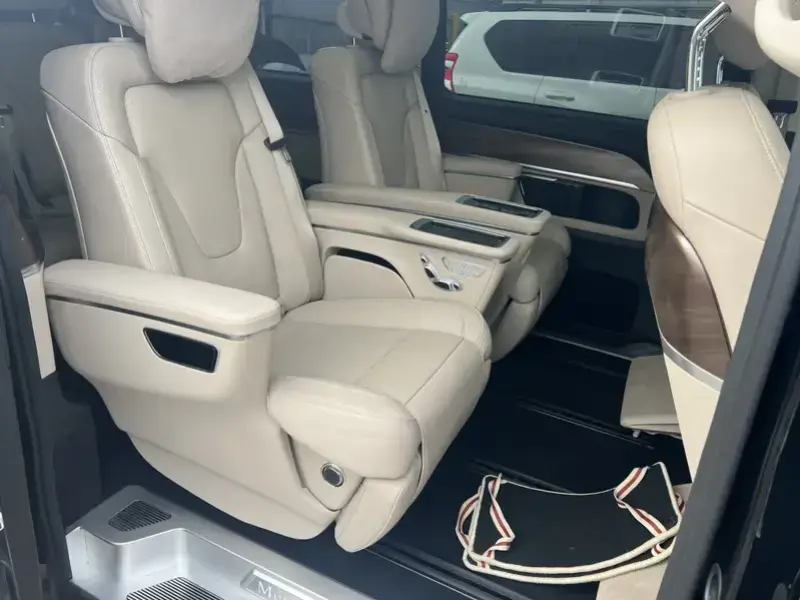 2021 Mercedes-Benz V-Класс с пробегом 59 000 км