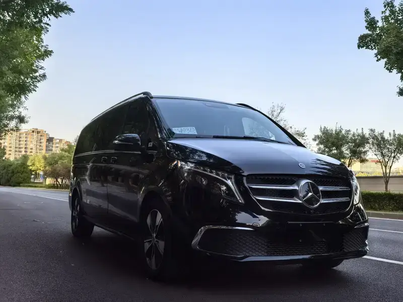 2022 Mercedes-Benz V-Класс с пробегом 51 900 км