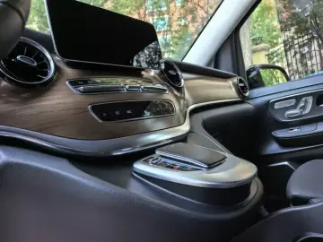 2022 Mercedes-Benz V-Класс с пробегом 51 900 км