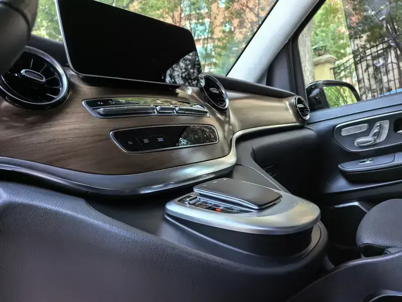 2022 Mercedes-Benz V-Класс с пробегом 51 900 км