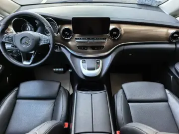 2022 Mercedes-Benz V-Класс с пробегом 51 900 км
