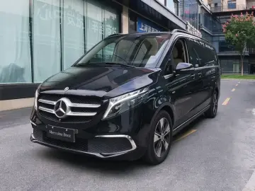 2022 Mercedes-Benz V-Класс с пробегом 70 000 км