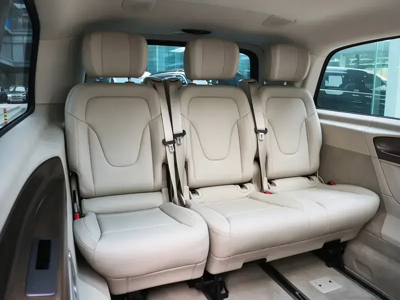 2022 Mercedes-Benz V-Класс с пробегом 70 000 км