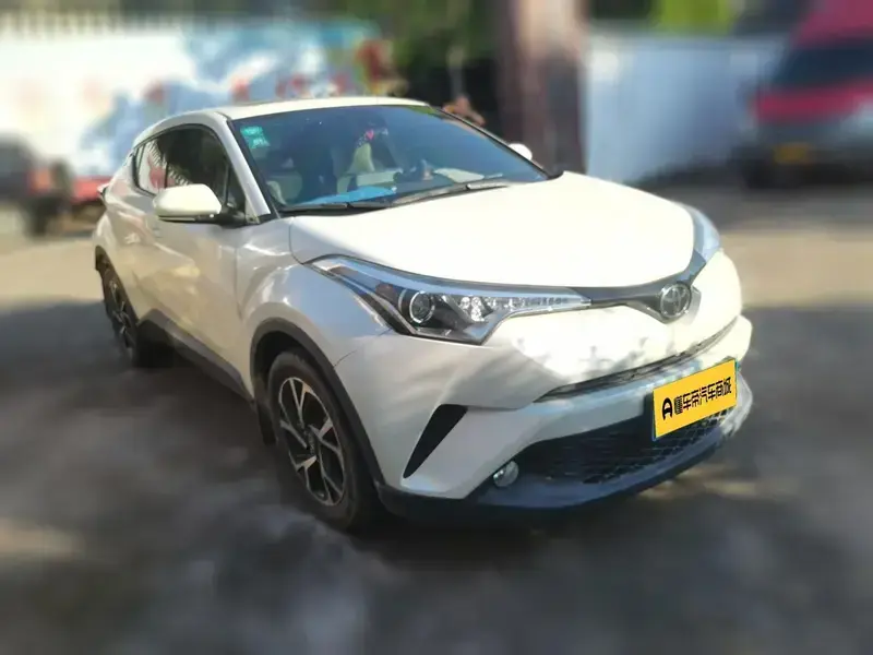 2020 Toyota C-HR с пробегом 27 400 км