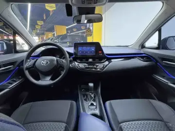 2021 Toyota C-HR с пробегом 49 800 км