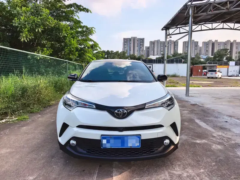 2020 Toyota C-HR с пробегом 70 000 км