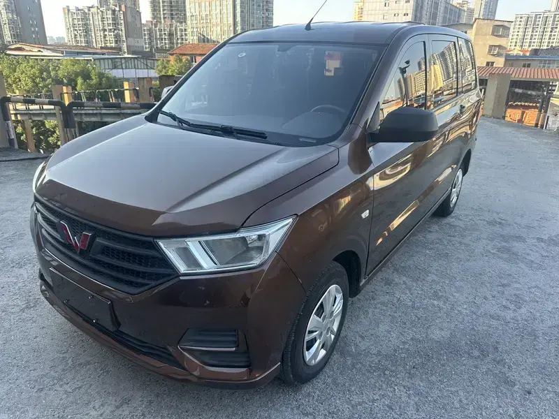 2021 Wuling Hongguang с пробегом 49 000 км