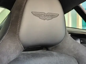 2026 Aston Martin Vantage с пробегом 100 км