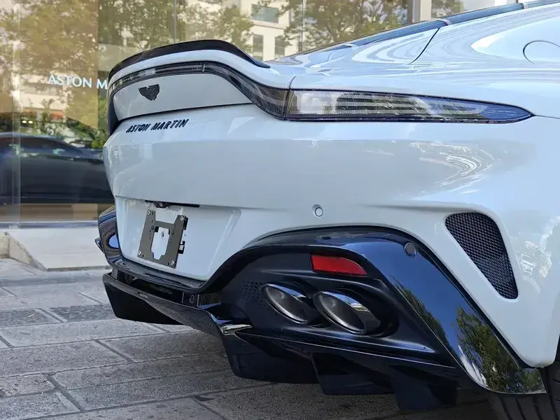 2026 Aston Martin Vantage с пробегом 100 км