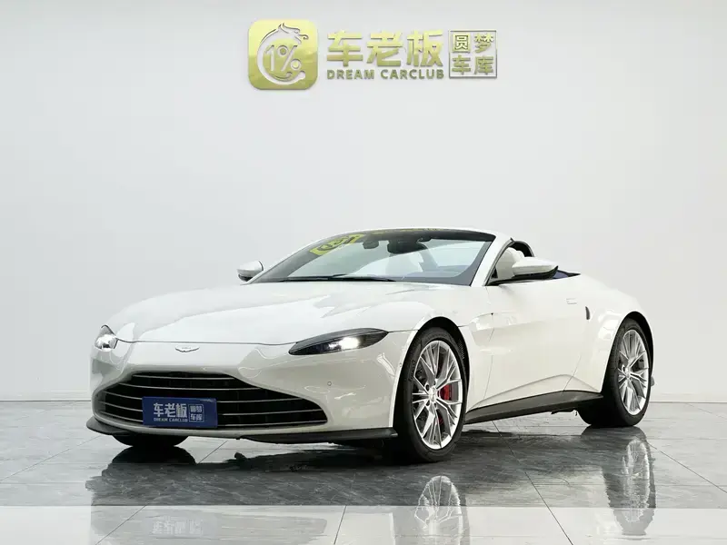 2022 Aston Martin Vantage с пробегом 24 600 км