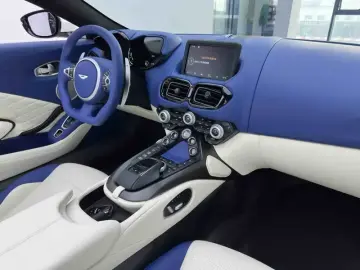 2022 Aston Martin Vantage с пробегом 24 600 км