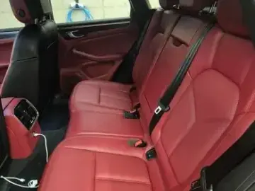 2023 Porsche Macan с пробегом 8 600 км
