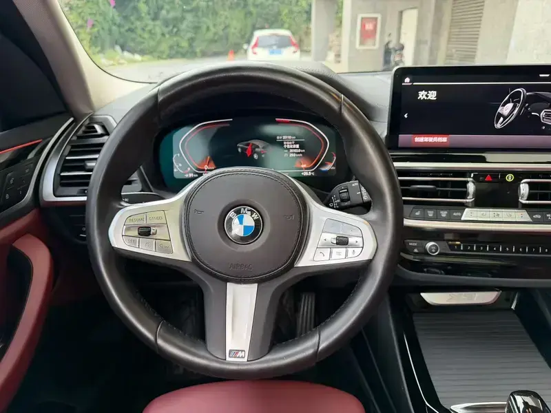 2022 BMW X3 M40i с пробегом 35 000 км