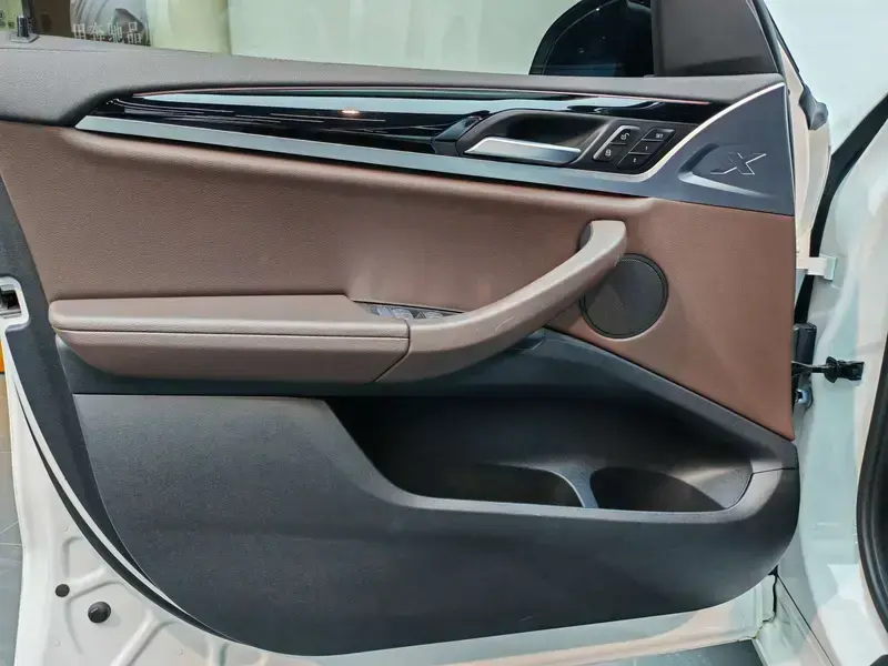 2022 BMW X3 M40i с пробегом 61 000 км