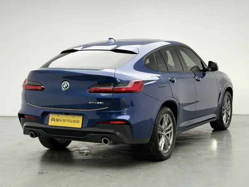 2020 BMW X4 M40i с пробегом 54 000 км