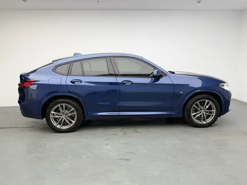2020 BMW X4 M40i с пробегом 54 000 км