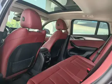2022 BMW X4 M40i с пробегом 15 300 км