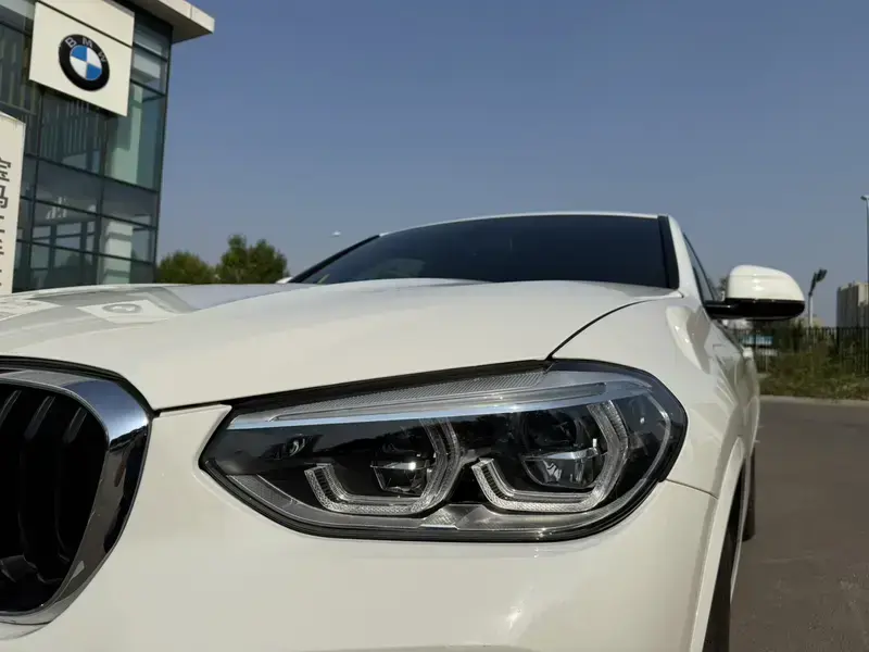 2020 BMW X4 M40i с пробегом 57 000 км