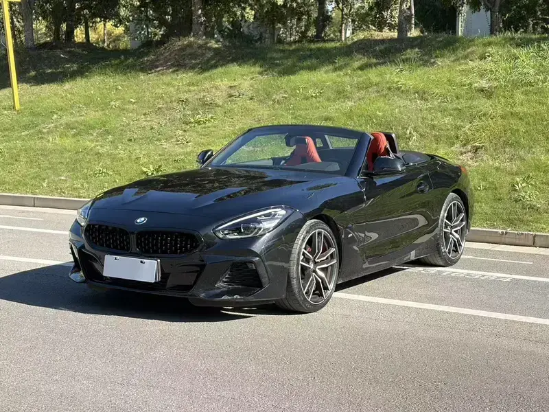 2023 BMW Z4 M40i с пробегом 9 500 км