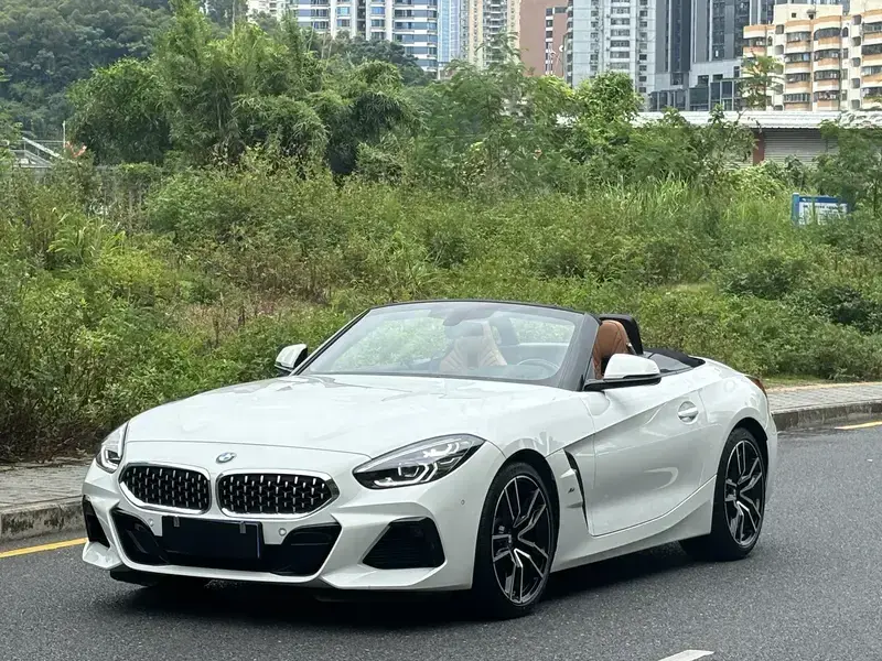 2023 BMW Z4 M40i с пробегом 10 000 км