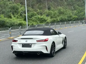 2023 BMW Z4 M40i с пробегом 10 000 км
