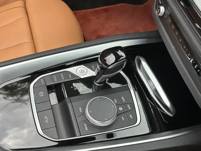 2023 BMW Z4 M40i с пробегом 10 000 км