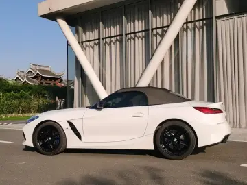 2023 BMW Z4 M40i с пробегом 25 000 км