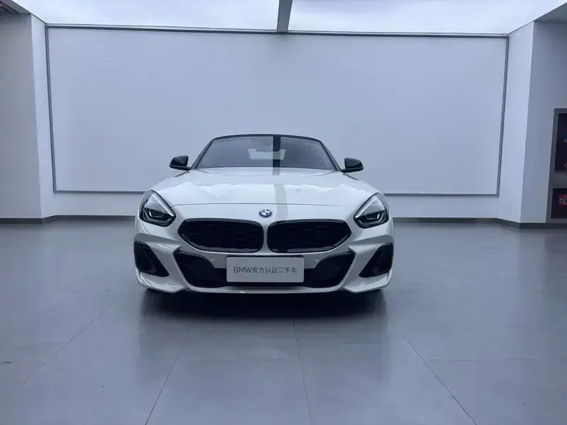 2023 BMW Z4 M40i с пробегом 25 000 км