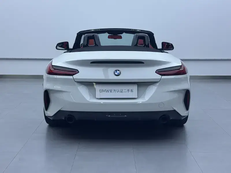 2023 BMW Z4 M40i с пробегом 25 000 км