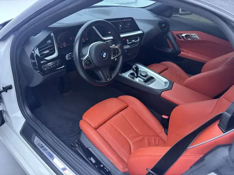 2023 BMW Z4 M40i с пробегом 25 000 км