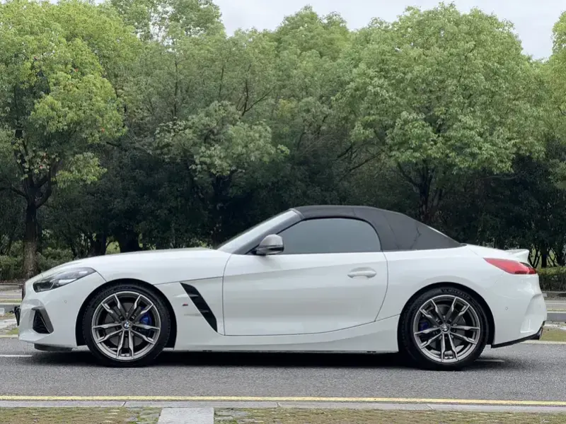 2022 BMW Z4 M40i с пробегом 30 000 км