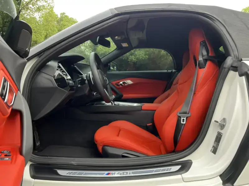 2022 BMW Z4 M40i с пробегом 30 000 км