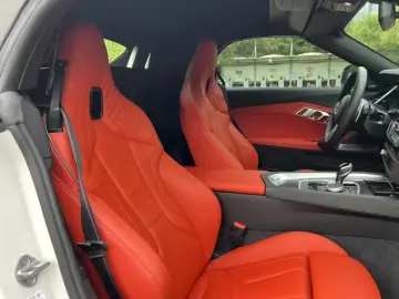 2022 BMW Z4 M40i с пробегом 30 000 км