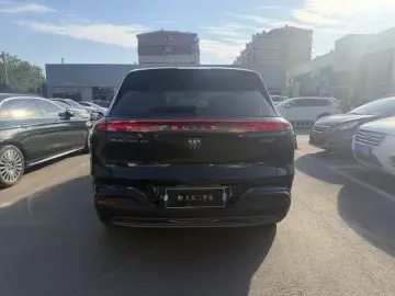 2026 Buick Zhijing E7 с пробегом 900 км