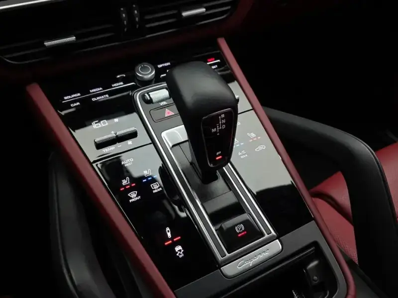 2023 Porsche Cayenne с пробегом 33 572 км