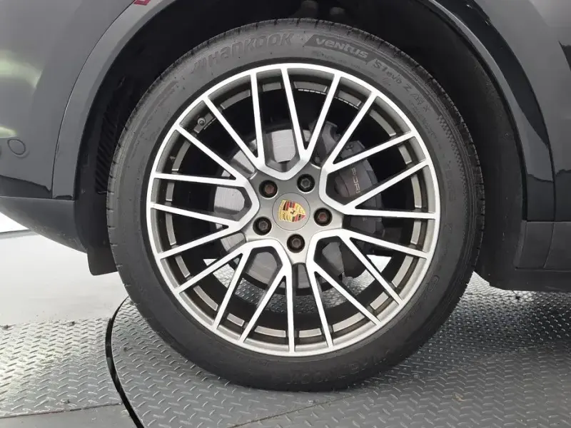 2023 Porsche Cayenne с пробегом 52 174 км