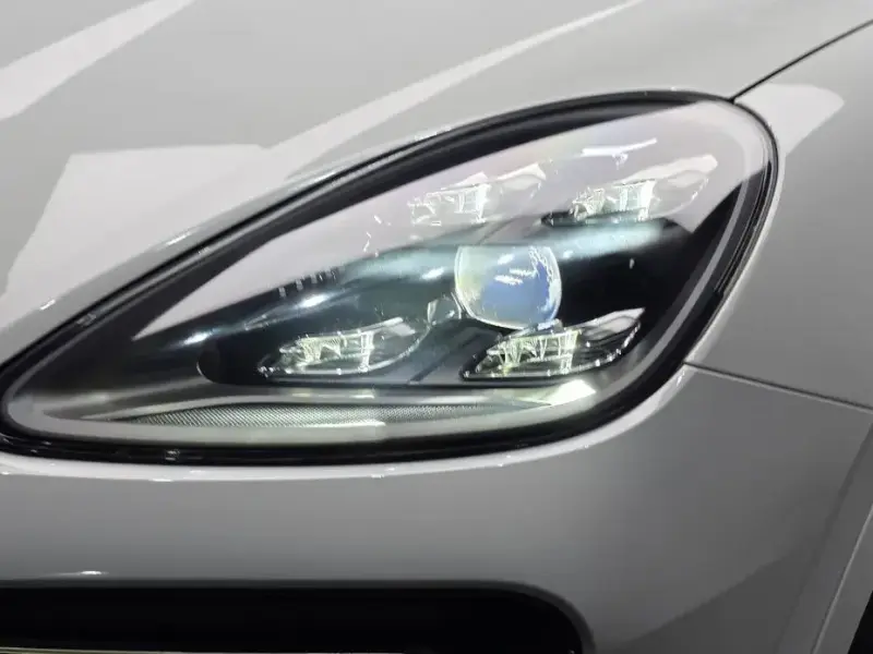 2023 Porsche Cayenne с пробегом 12 503 км