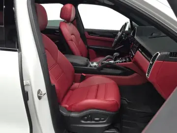 2022 Porsche Cayenne с пробегом 37 966 км