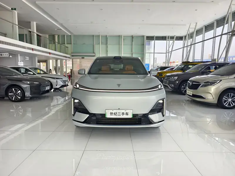 2025 Changan Deep Blue S09 с пробегом 17 000 км