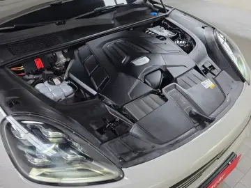 2023 Porsche Cayenne с пробегом 45 461 км
