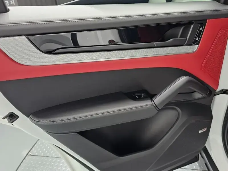 2023 Porsche Cayenne с пробегом 42 940 км